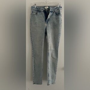 H&M High Rise Skinny Acid Wash Jeans size US 8 size EU 40